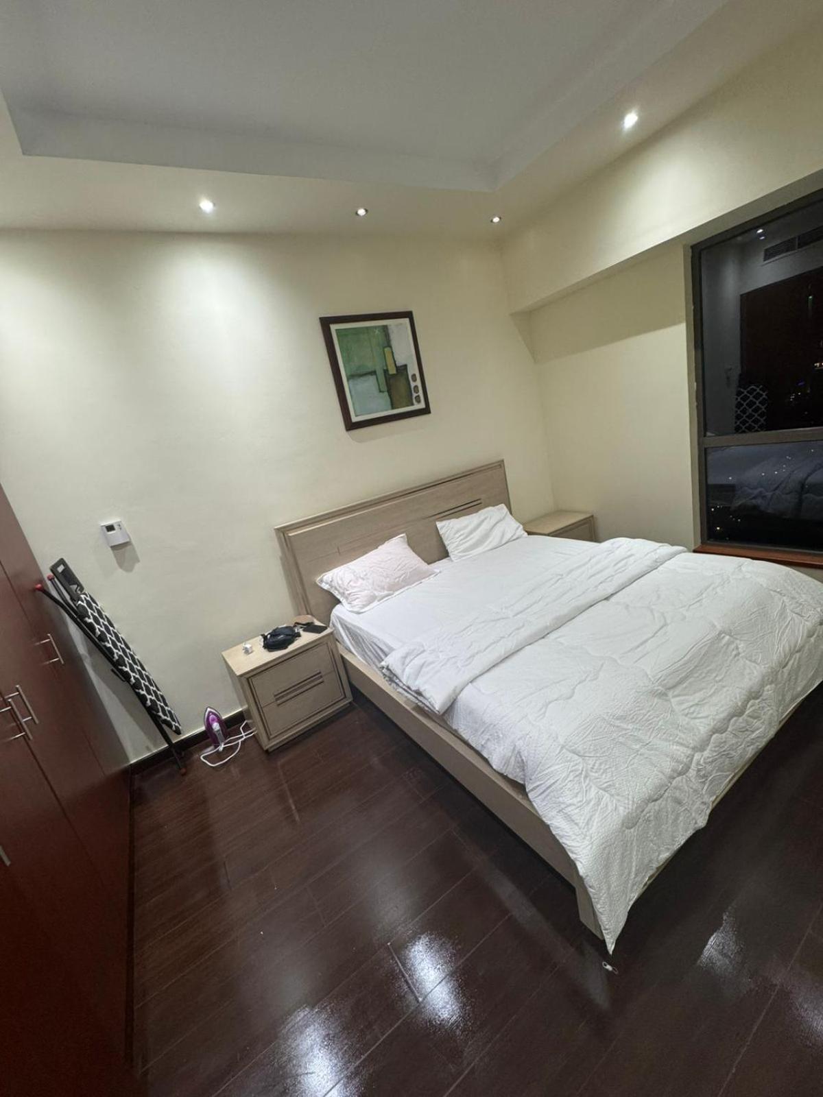 Sadaf 8 Jbr Luxury Master Bedroom Near Tram Dubai Eksteriør bilde